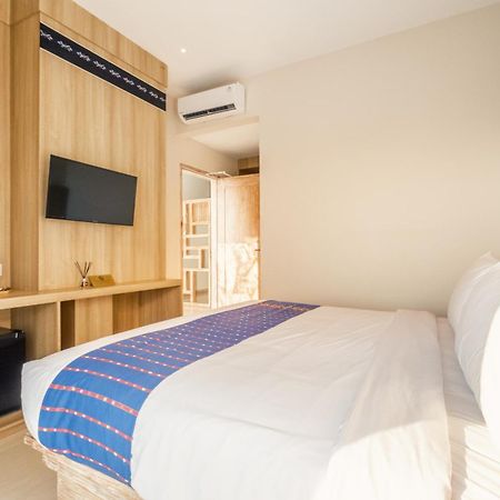 Dejavu 2.0 Hotel Bajo Komodo Labuan Bajo Exterior photo