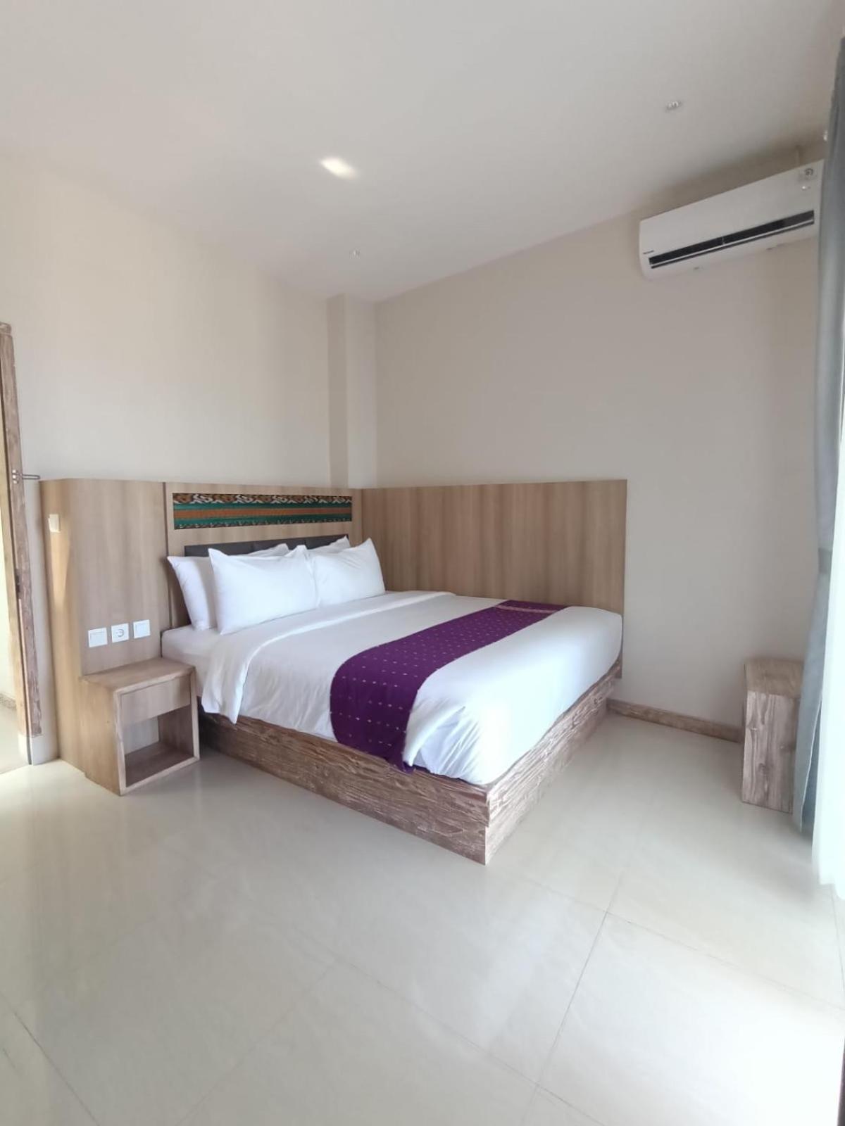 Dejavu 2.0 Hotel Bajo Komodo Labuan Bajo Exterior photo