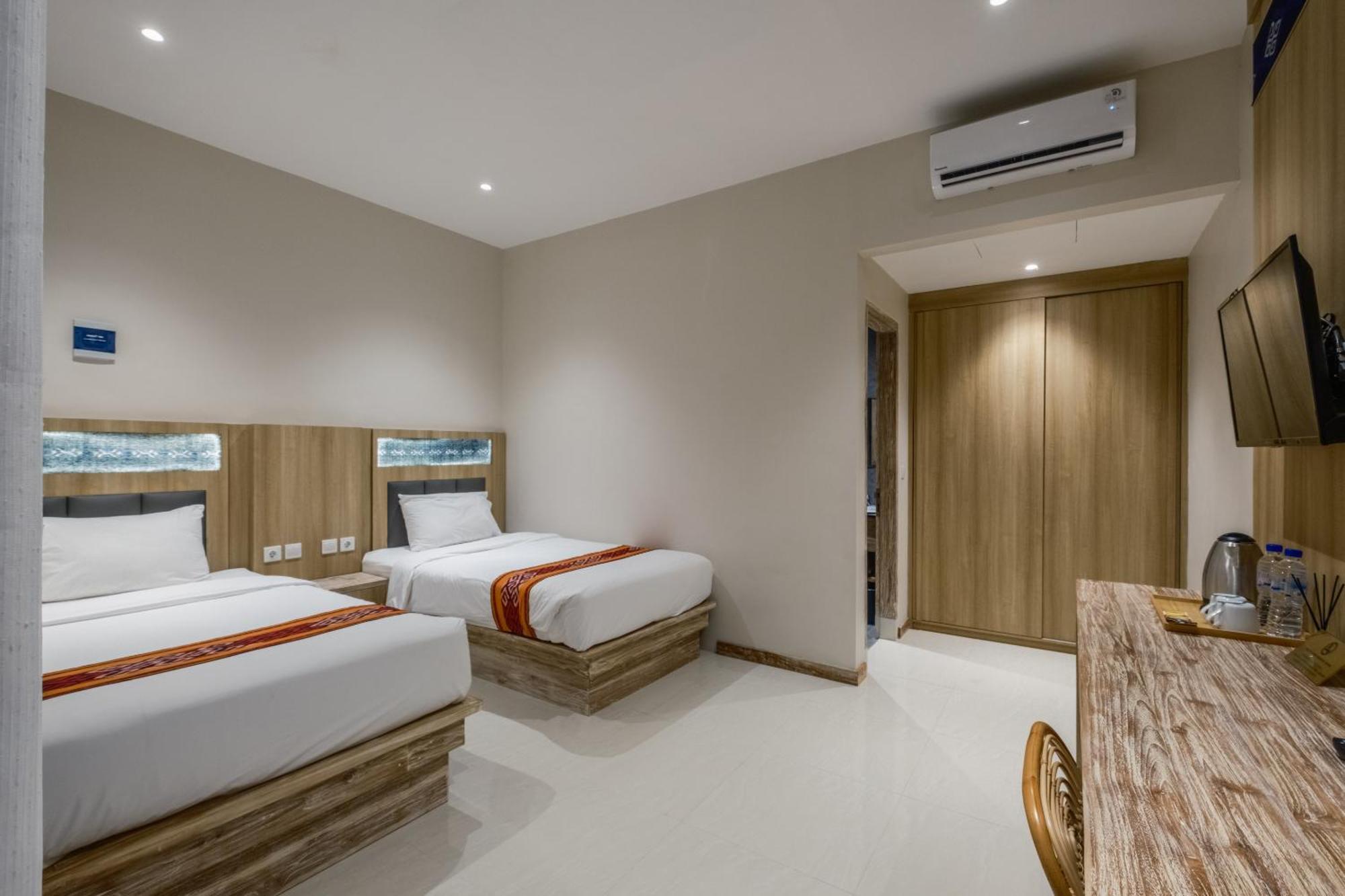 Dejavu 2.0 Hotel Bajo Komodo Labuan Bajo Exterior photo