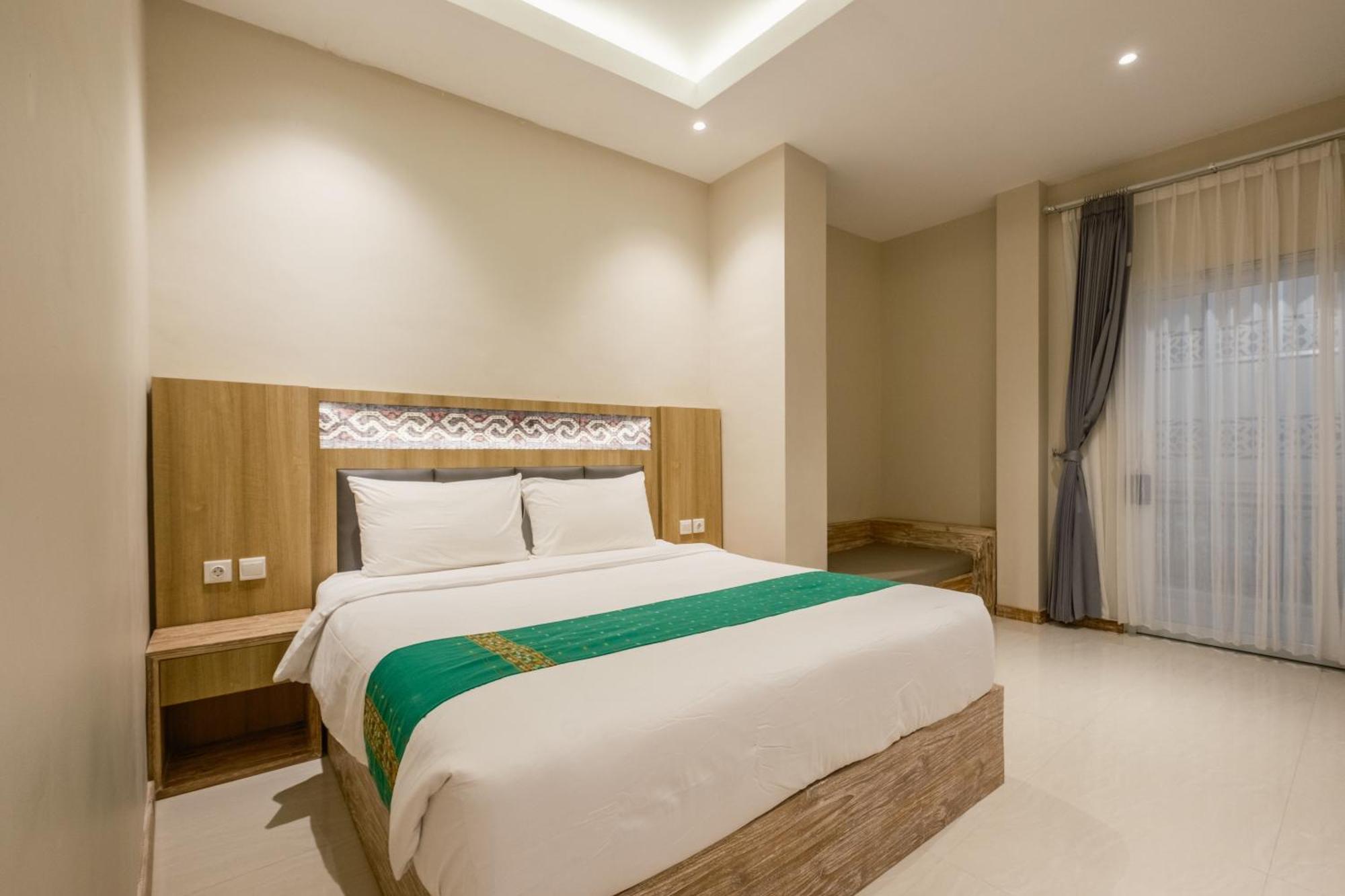 Dejavu 2.0 Hotel Bajo Komodo Labuan Bajo Exterior photo